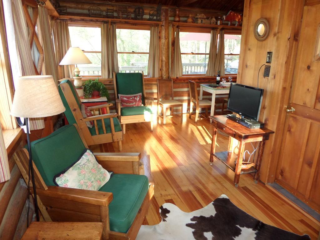 Вилла Lake Lucerne Treehouse Юрика Спрингс Экстерьер фото