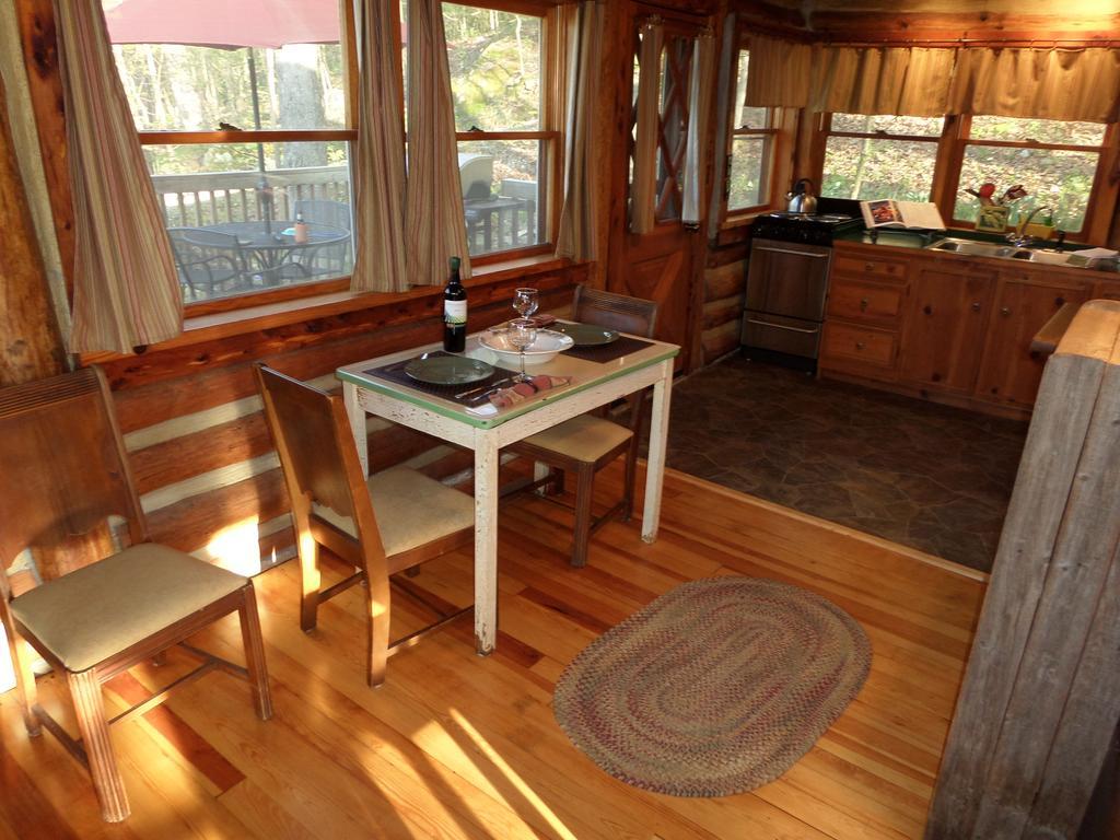 Вилла Lake Lucerne Treehouse Юрика Спрингс Экстерьер фото